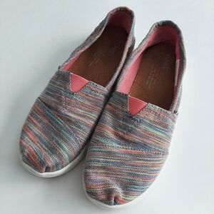 Toms Alpargatas slip on shoes size 3